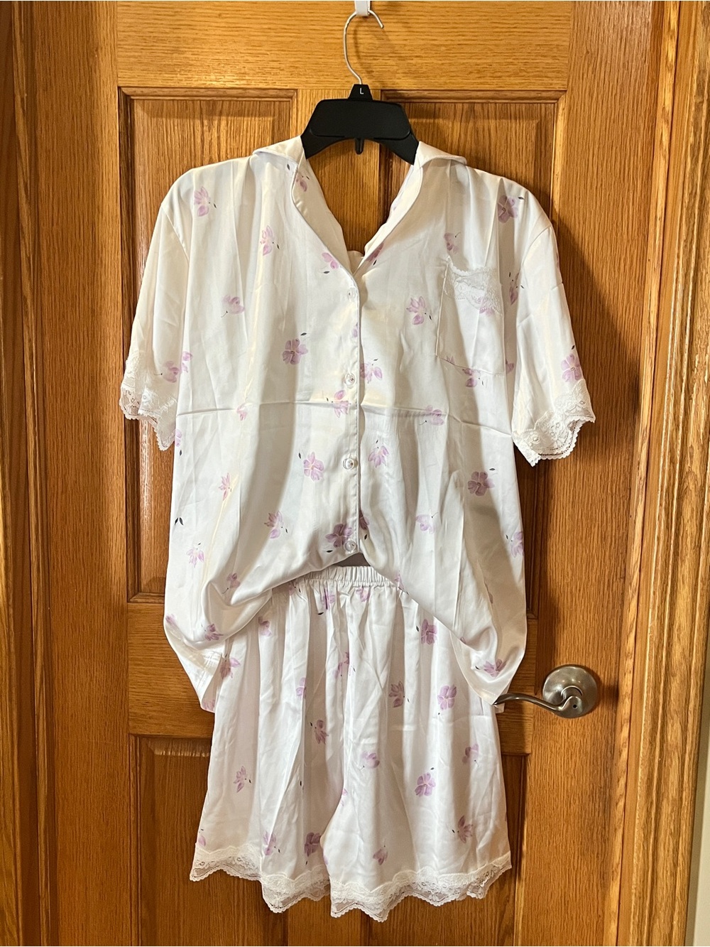 Lace-Trim White & Light Purple Floral Short Pajama Set